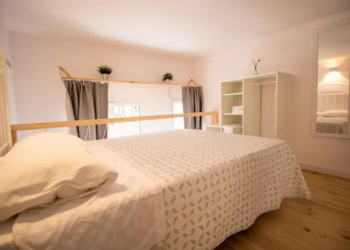 New & Modern Studio Loft 1 Апартаменты *